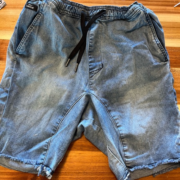 Mens zanerobe sureshot denim shorts nwot - Picture 2 of 2